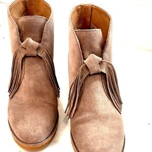 Women's UGG Suede Fringe Ankle Boots - Tan